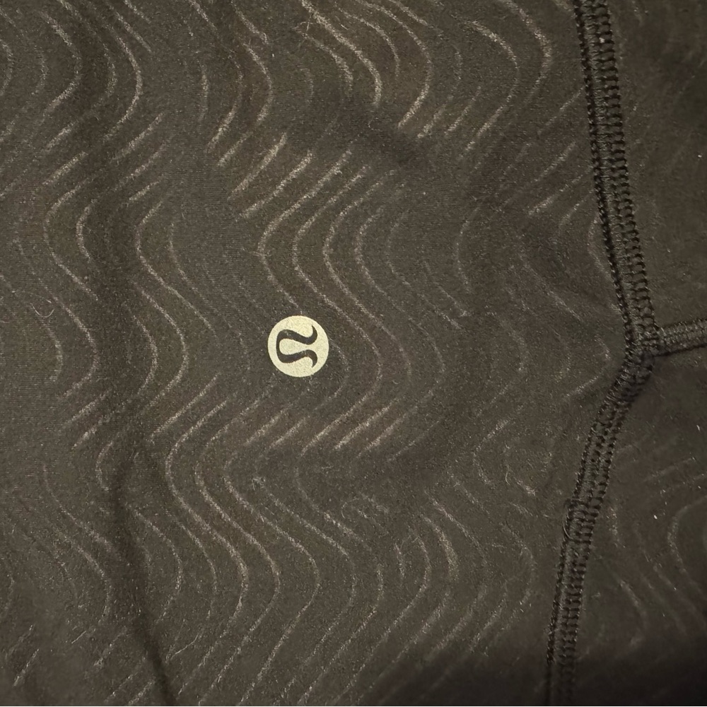 Lululemon Align Black Patterned Capri Leggings - image 4